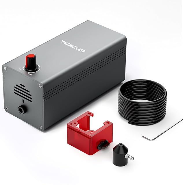 Pompa WOXCKER grigia con manopola rossa OFF–MAX, tubo nero arrotolato, staffa in acrilico rosso, ugello conico nero e chiave esagonale