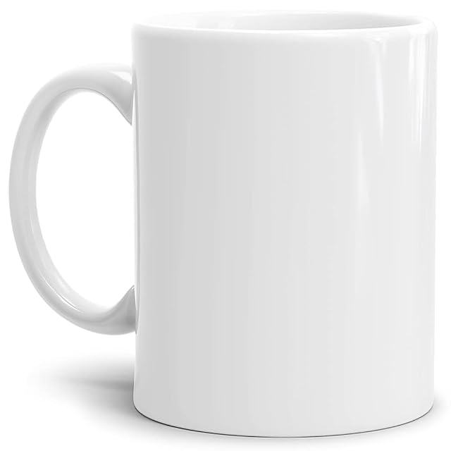 Semplice tazza in ceramica bianca con manico rotondo